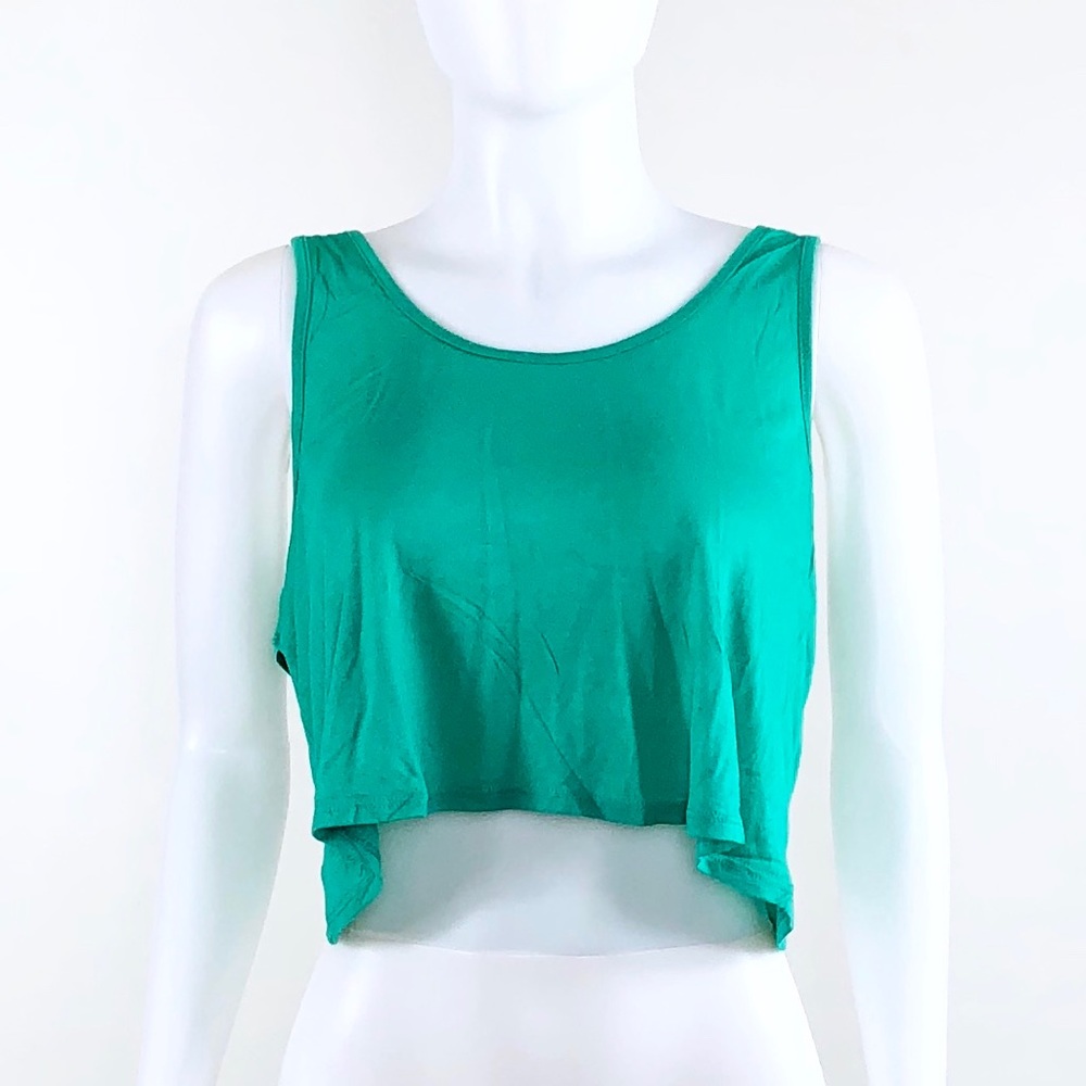 Last 1! NWOT Green Criss Cross Back Loose Fit Crop Top - Picture 2 of 7